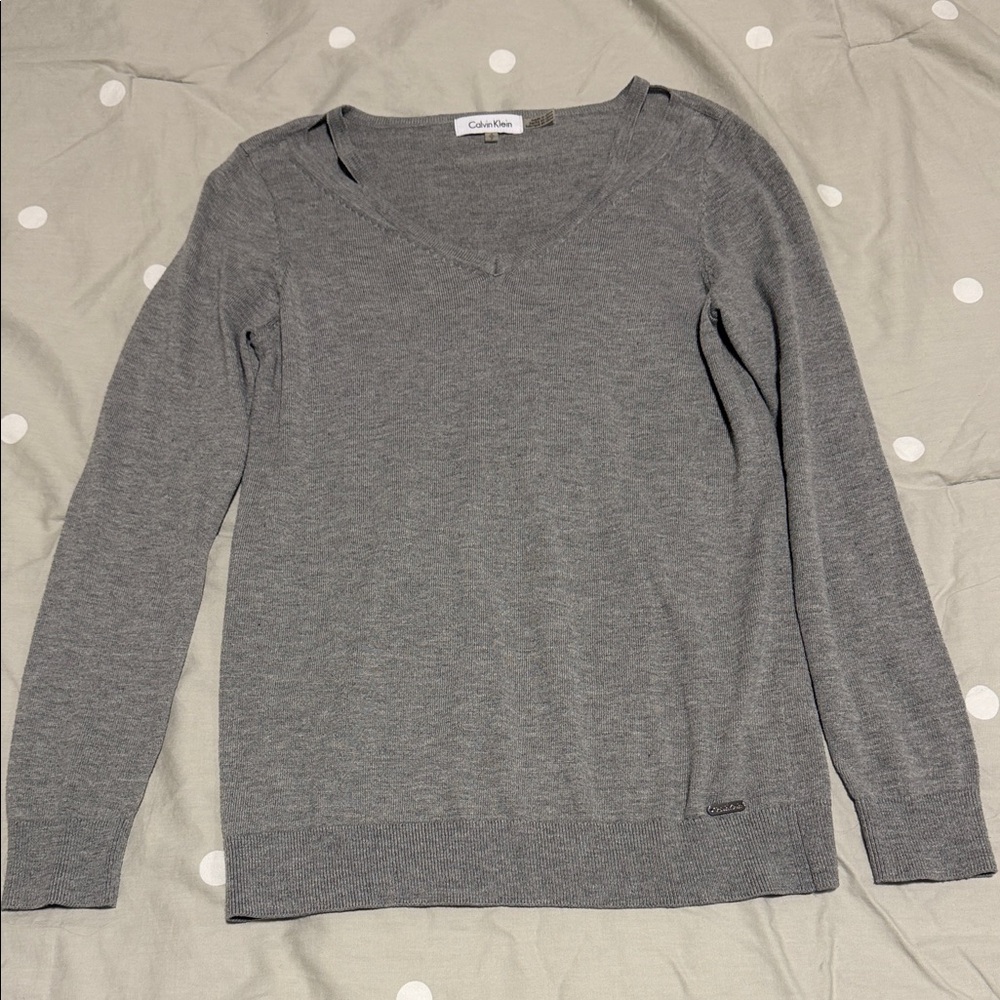 Calvin Klein Women's V-Neck Gray Sweater